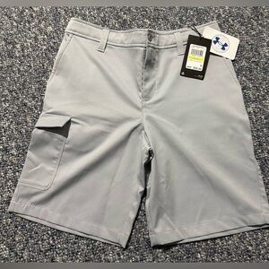 Under Armour boys golf shorts, NEW